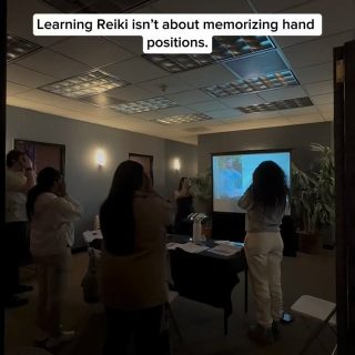 A lot of people think learning Reiki is about memorizing techniques or doing things a “certain way.”

But that’s not what actually creates confidence.

In The Complete Reiki Path, you’re not just learning what to do — you’re learning how to understand your energy, regulate your emotions, support your nervous system, and trust what you’re feeling instead of second-guessing yourself.

This is Reiki taught as a foundation for healing, not something vague or overly complicated.

✨ Doors are now open to The Complete Reiki Path.
This is for people who want understanding — not just information.

⏰ Enrollment is open through February 13.

If you’ve been curious about Reiki and want to learn it in a grounded, supportive way, tap the link in my bio to learn more. 🌿✨